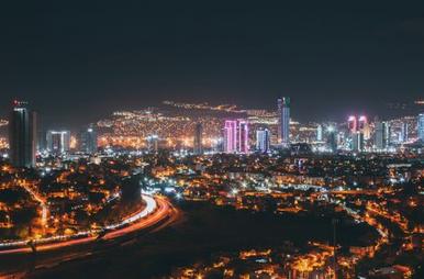 hợp pháp 2025 8Day